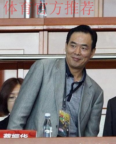 中国足球协会主席蔡振华会见华侨企业家蔡冠深